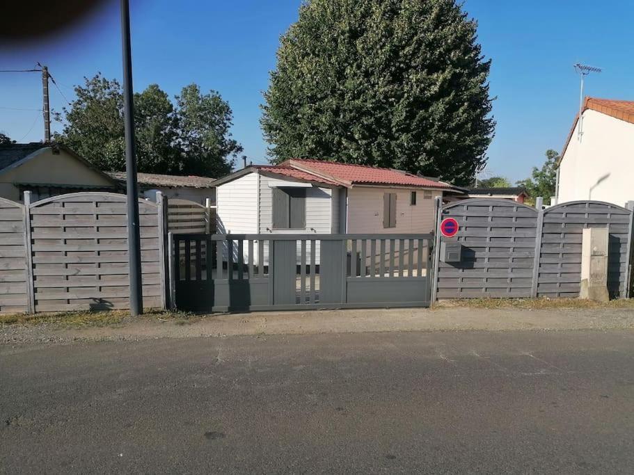 La Cabane. Magne (Deux-Sevres)
